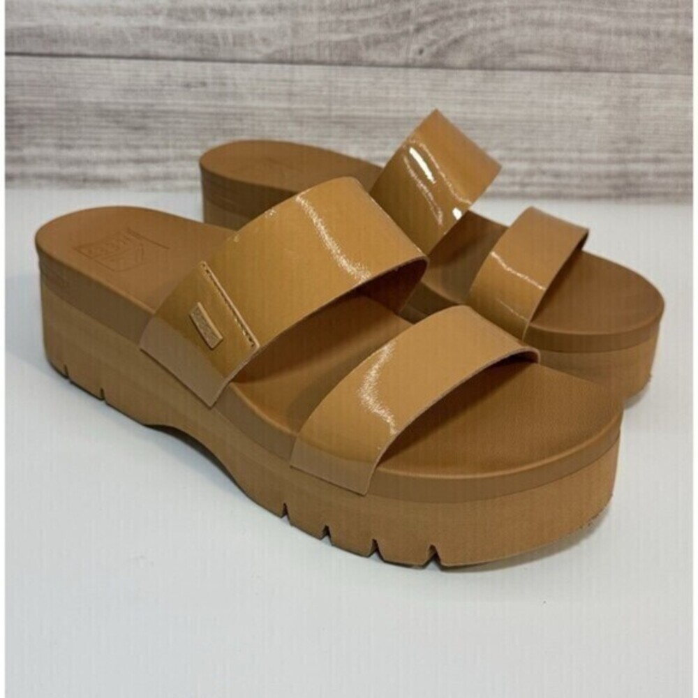 Reef Womens Cushion Vista Higher, Natural Patent SIZE 9.5